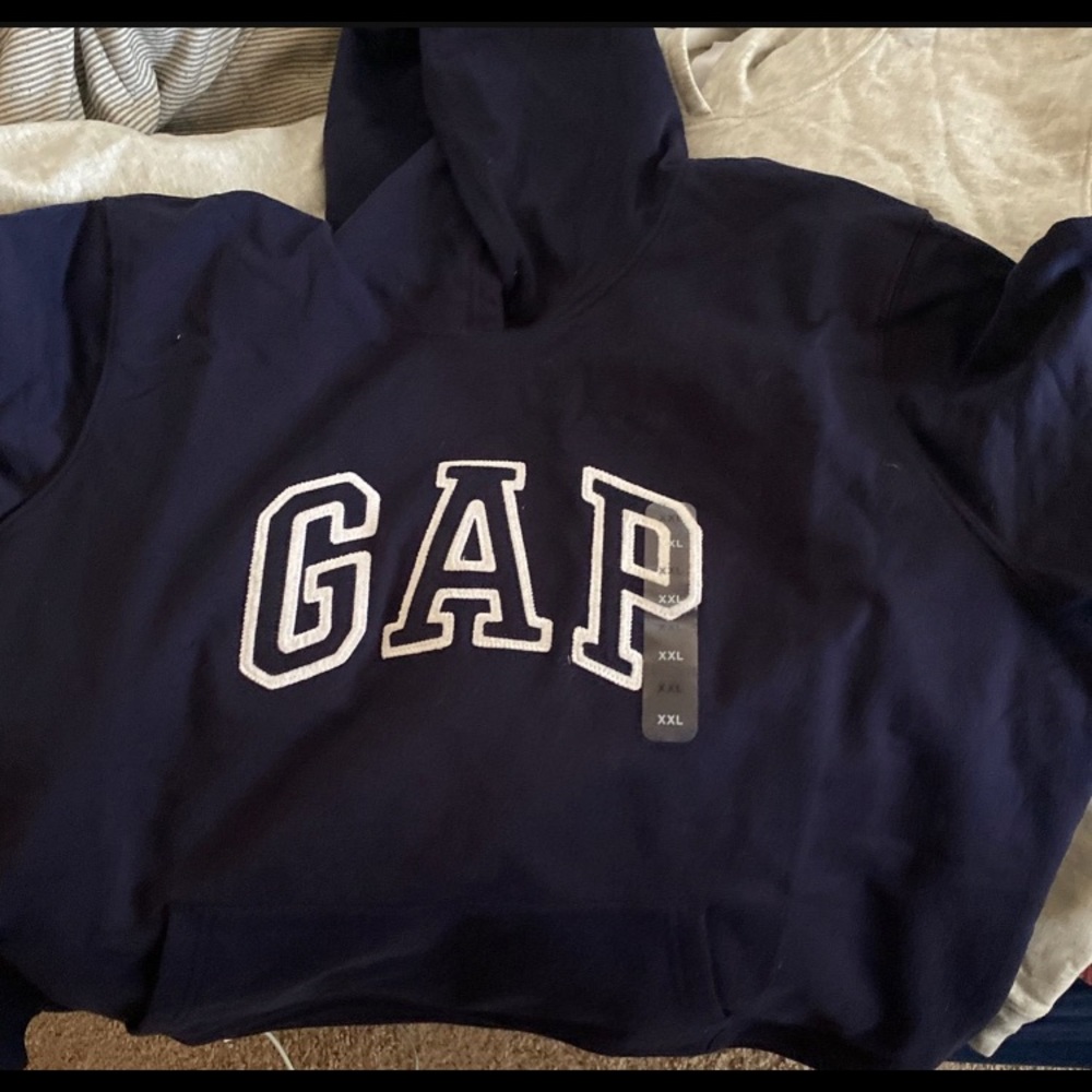 Comes with pants also